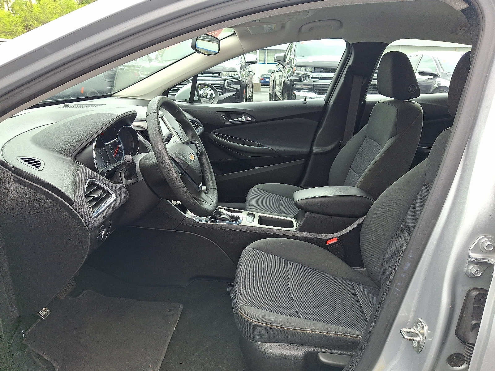 2017 Chevrolet Cruze LS