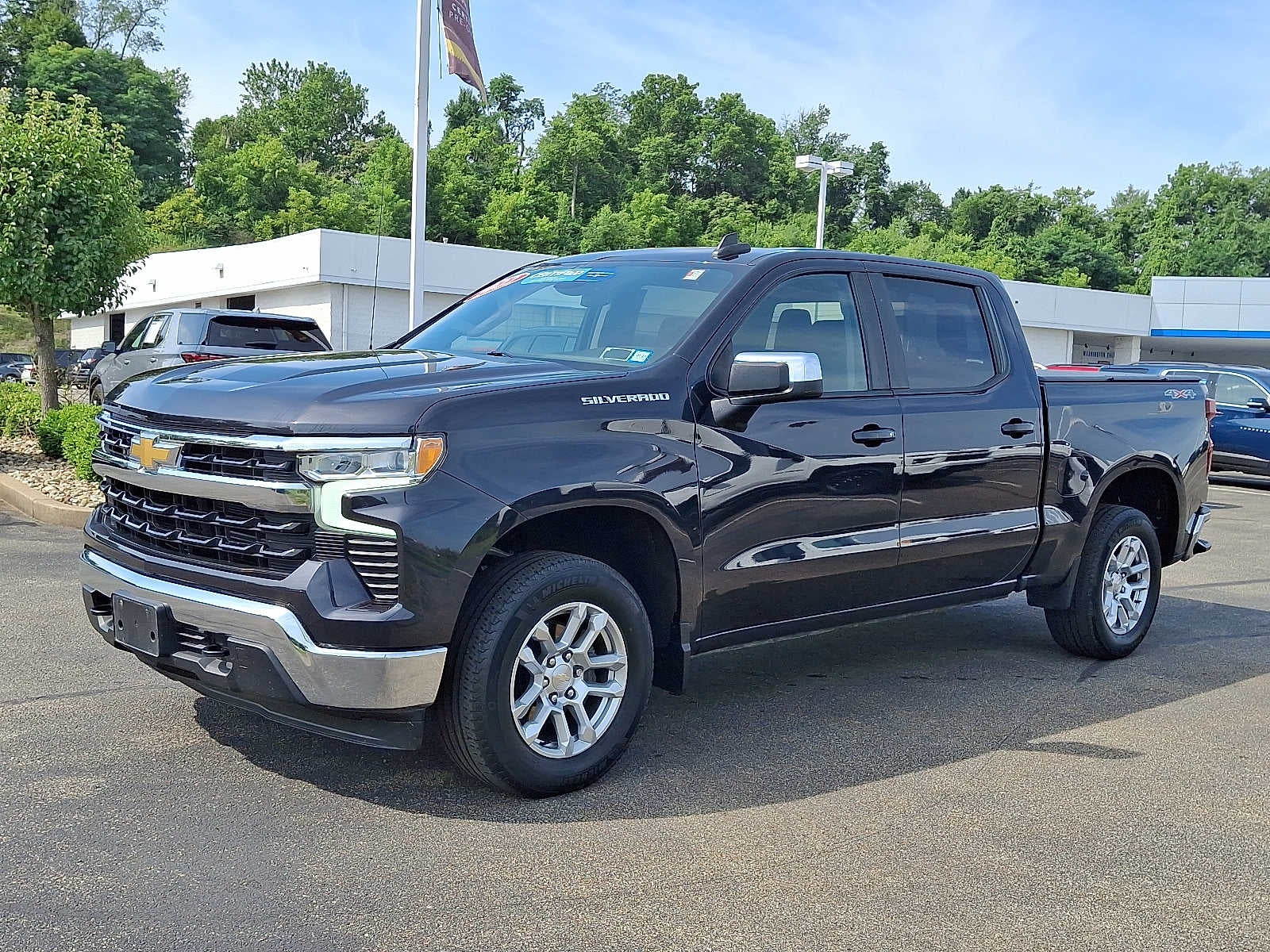 2022 Chevrolet Silverado 1500 LT (2FL)