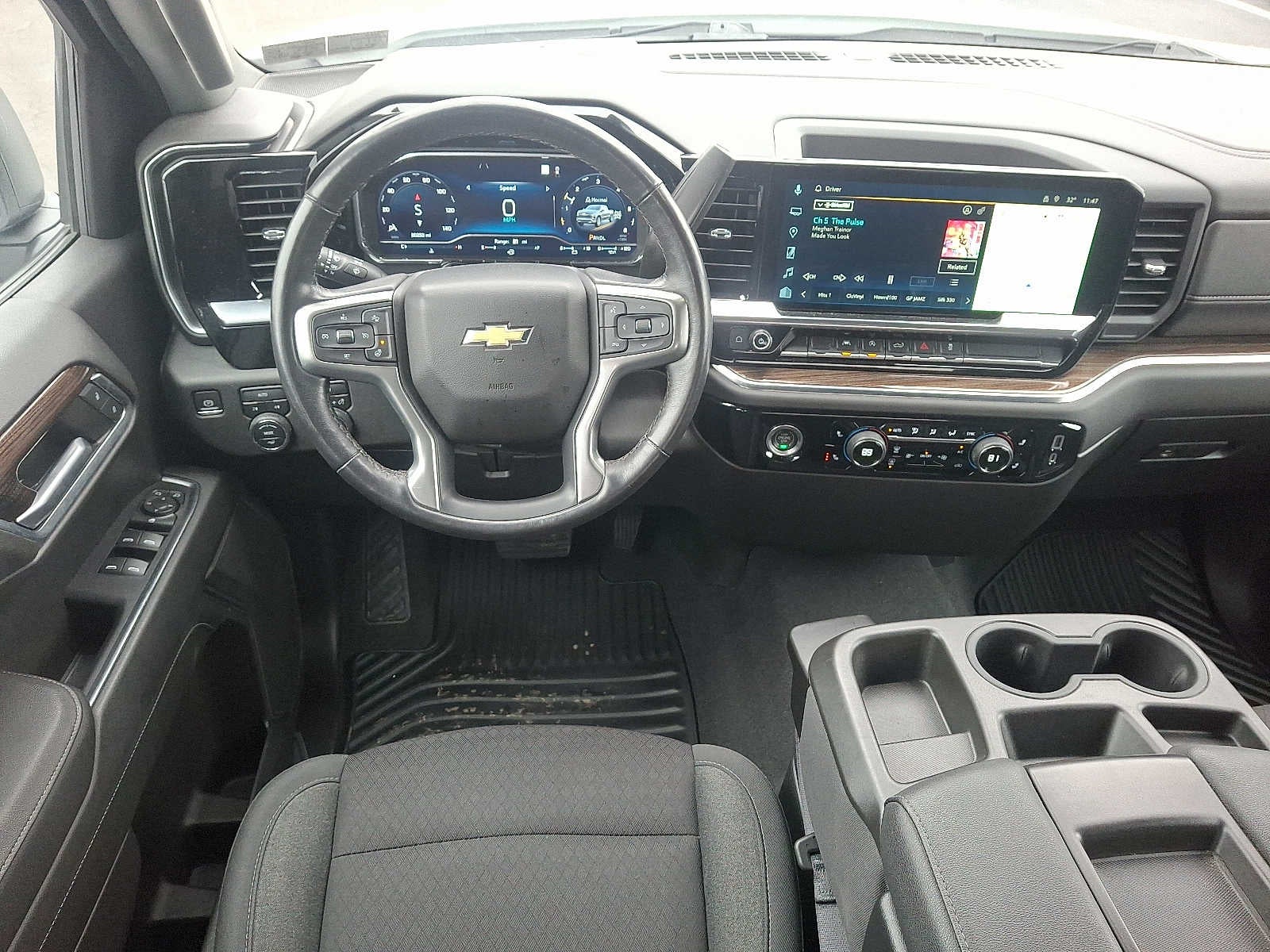 2022 Chevrolet Silverado 1500 LT (2FL)