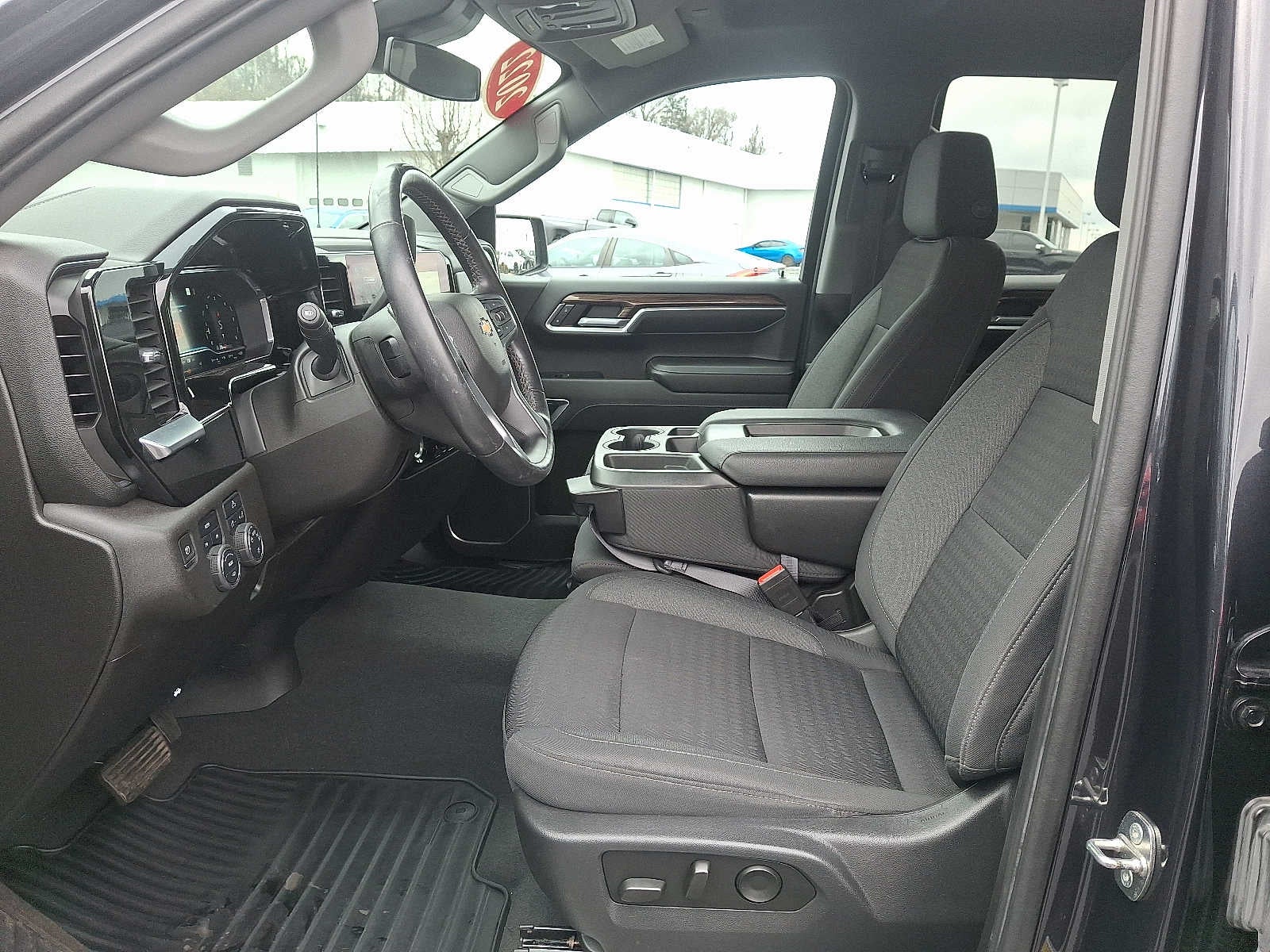 2022 Chevrolet Silverado 1500 LT (2FL)