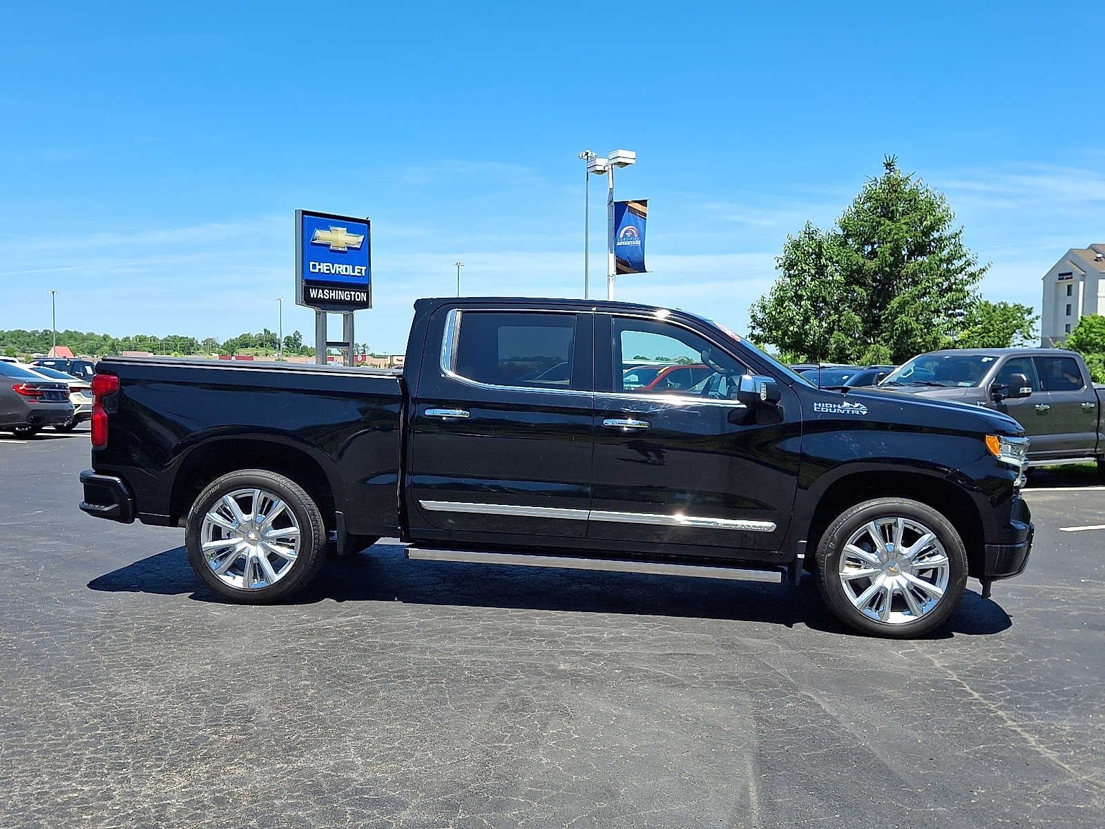 2023 Chevrolet Silverado 1500 High Country
