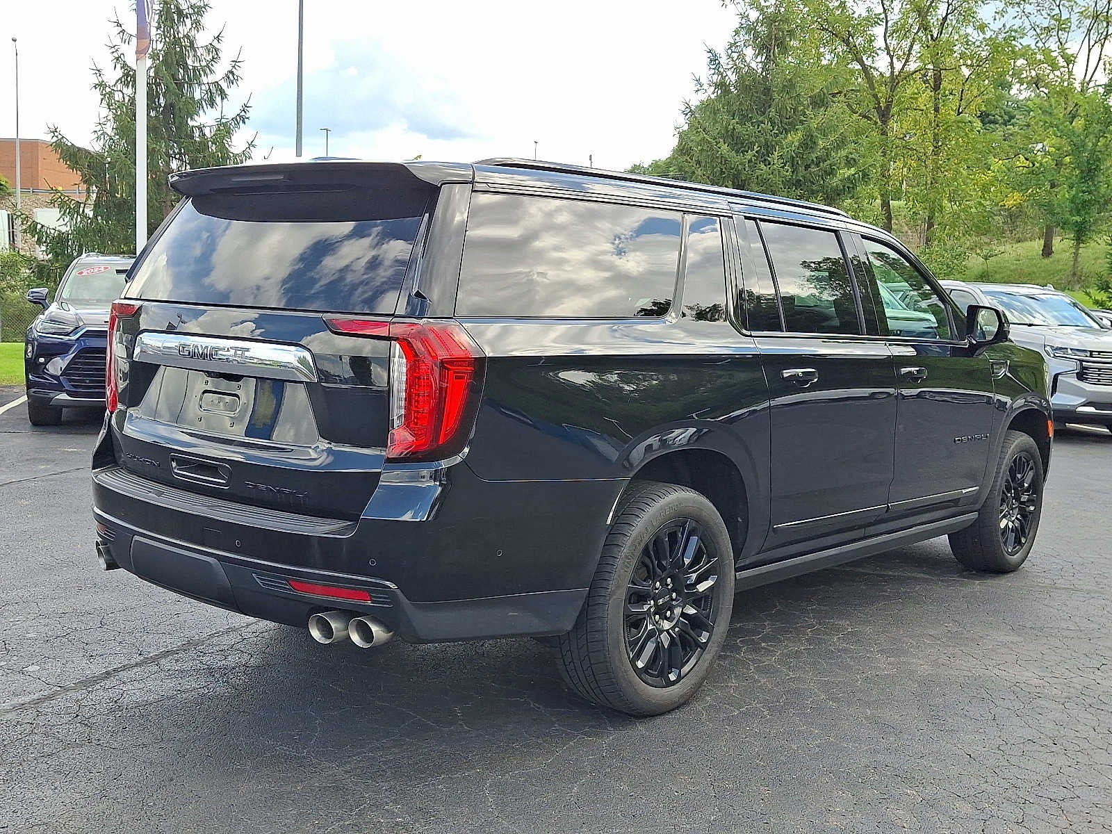 2023 GMC Yukon XL Denali Ultimate