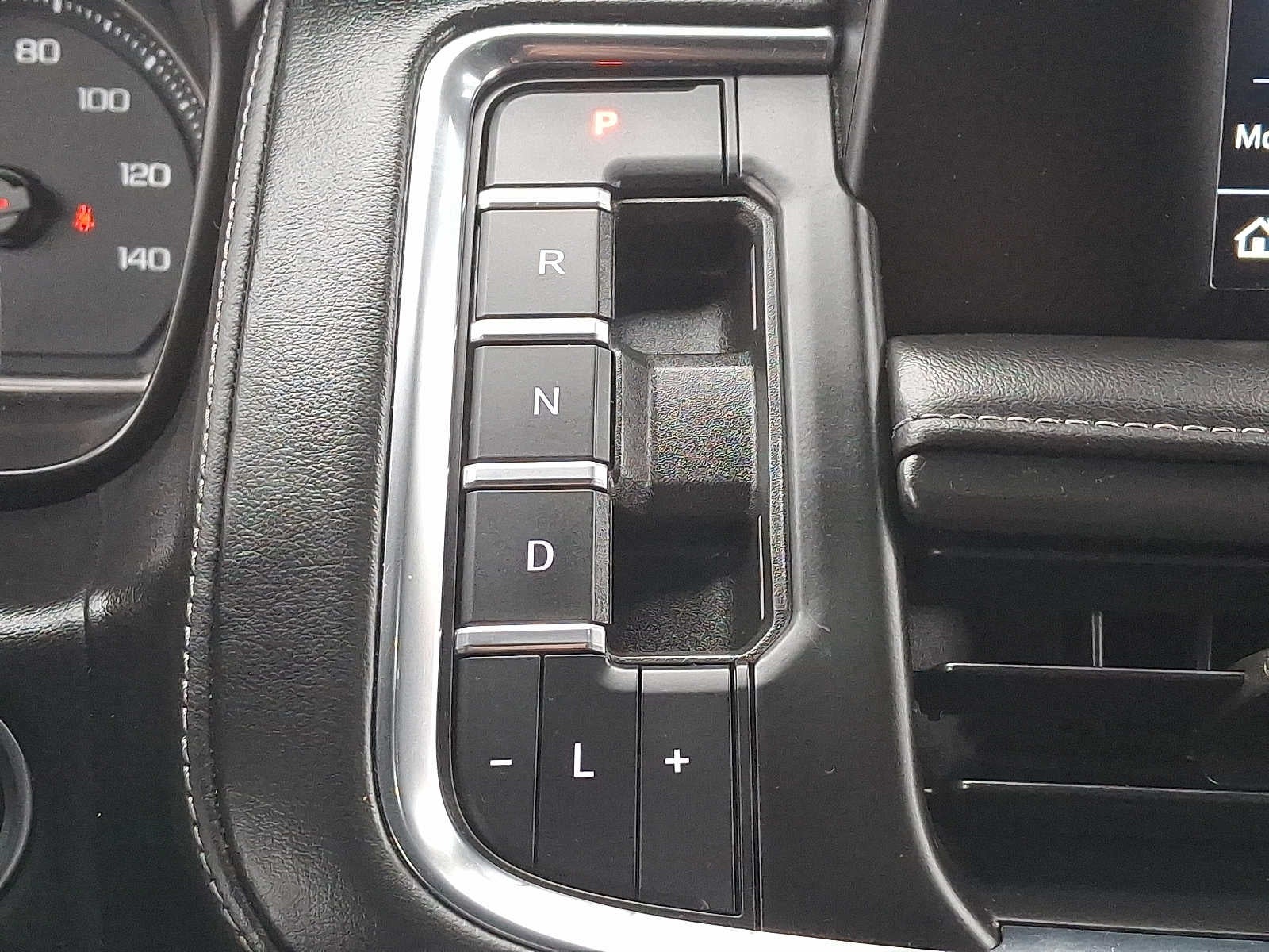 2023 Chevrolet Suburban LS