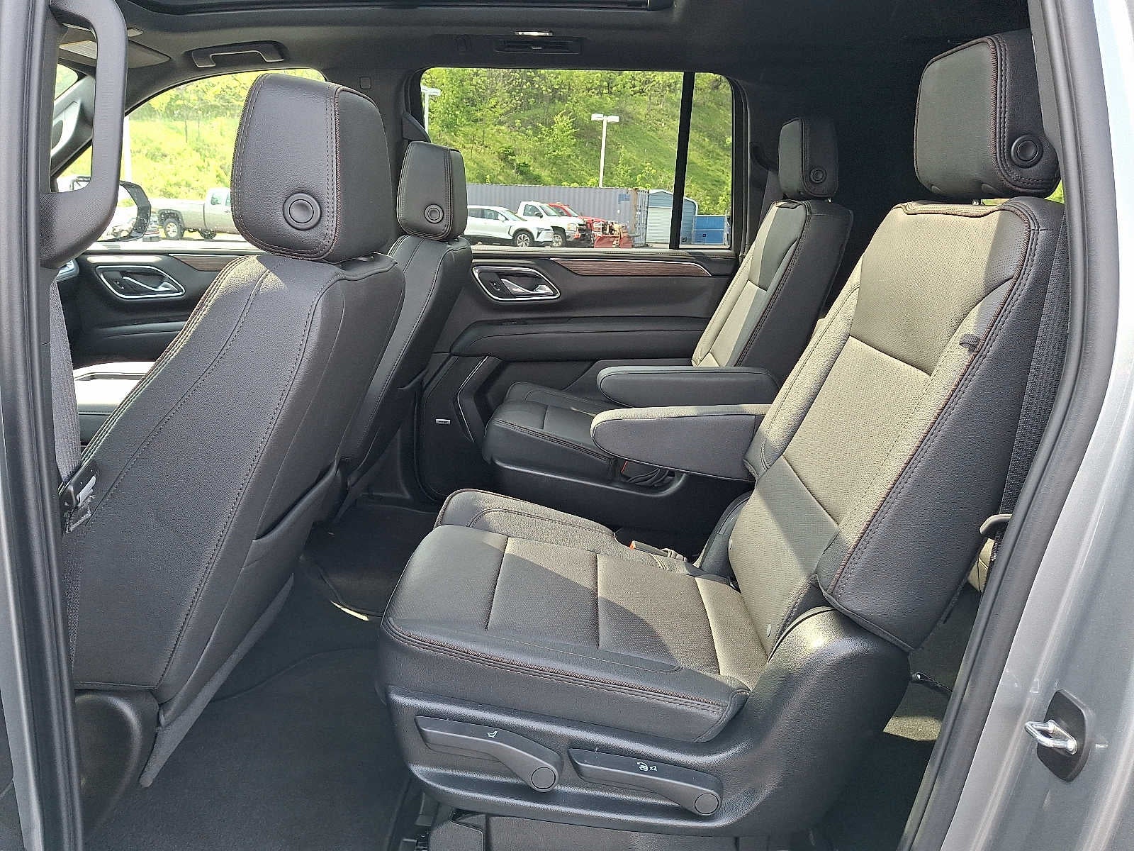2024 Chevrolet Suburban High Country