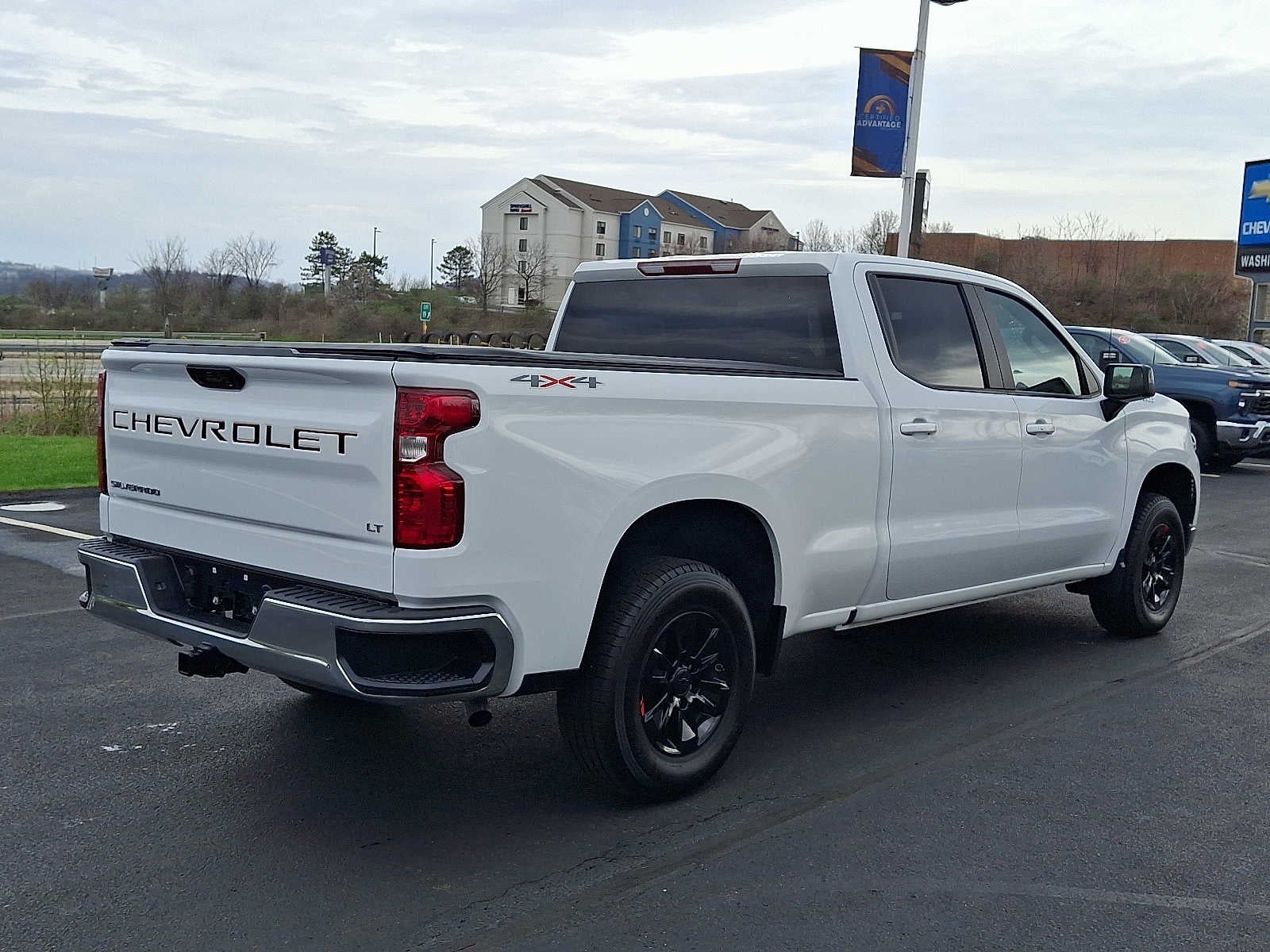 2023 Chevrolet Silverado 1500 LT
