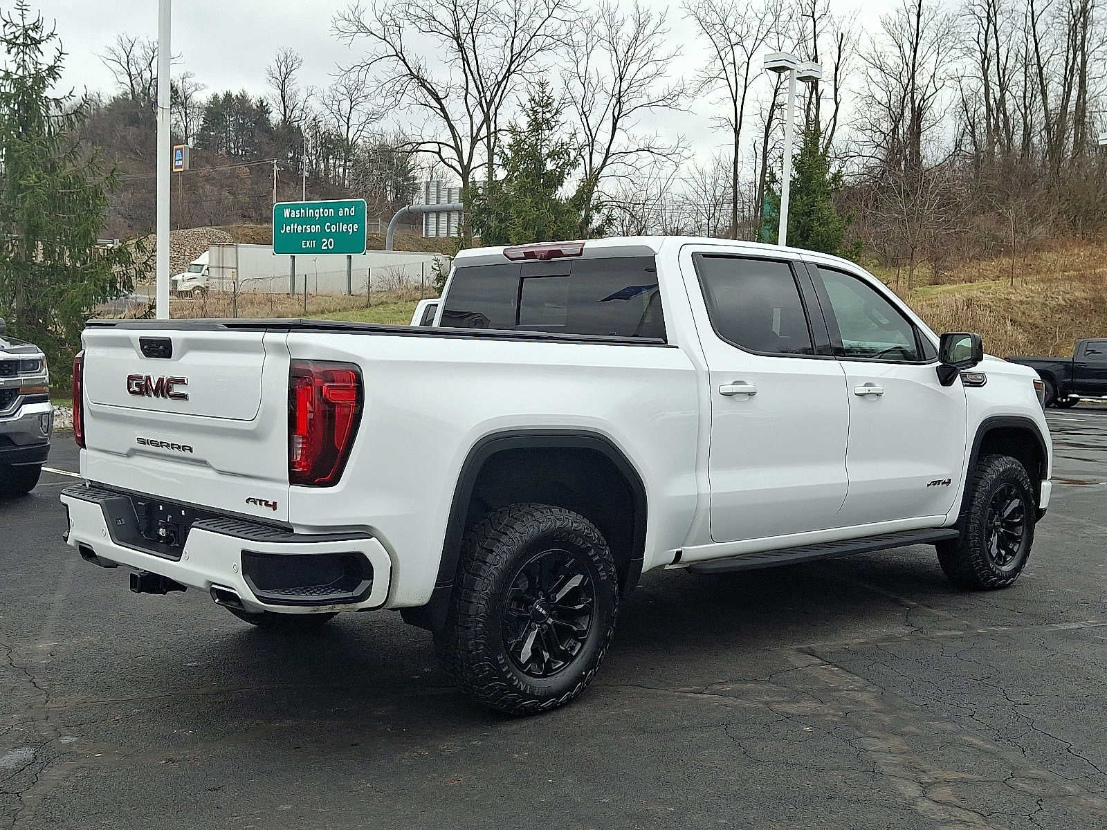 2022 GMC Sierra 1500 AT4