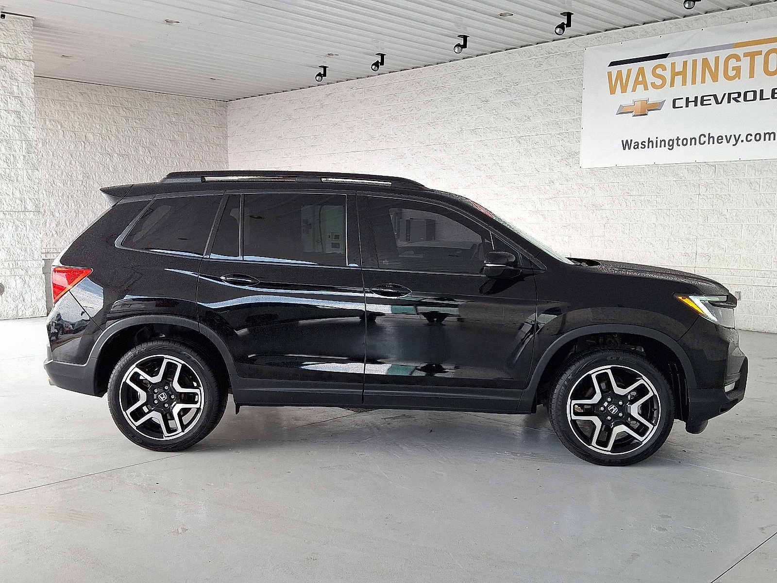 2022 Honda Passport Elite