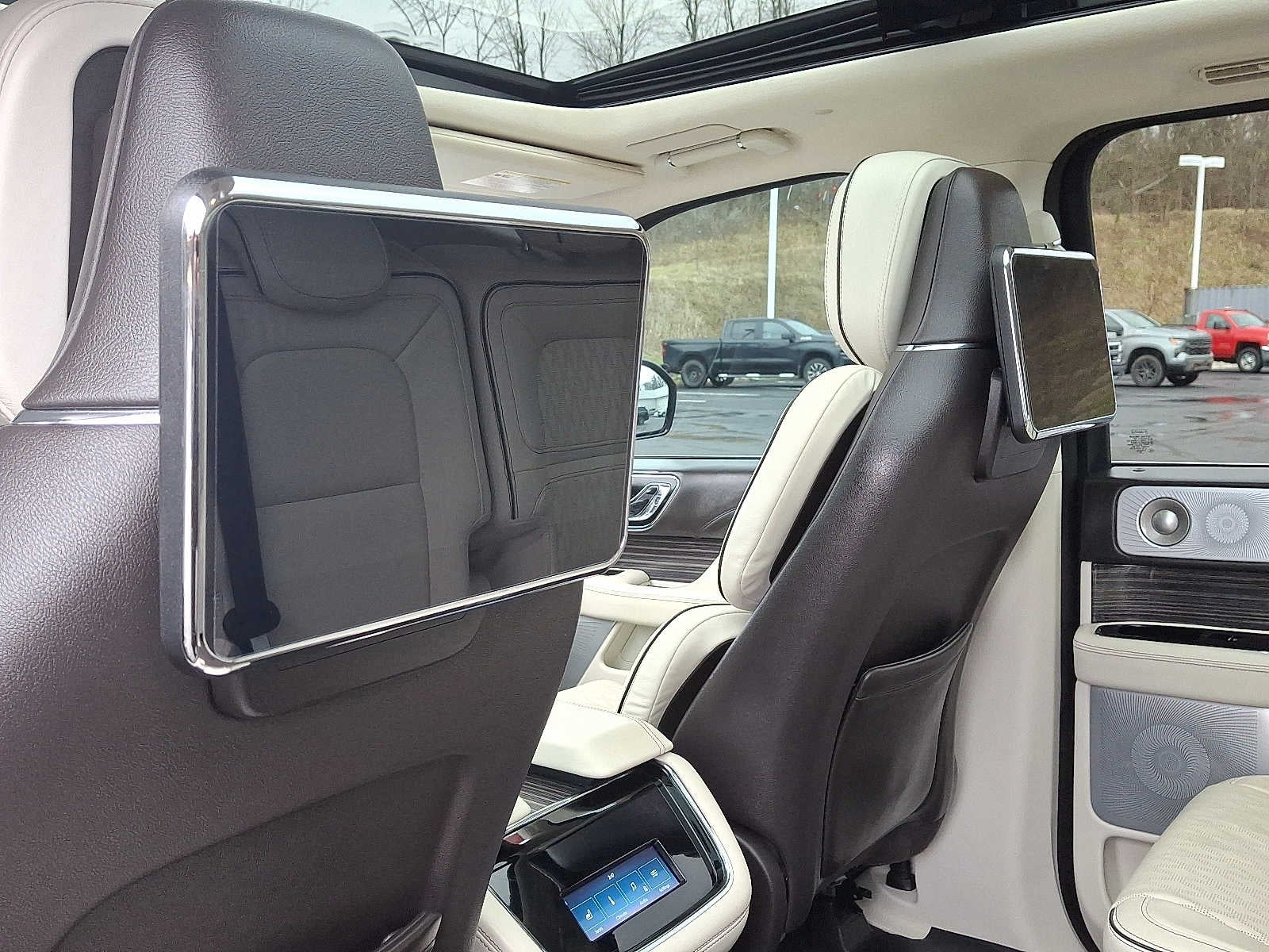 2023 Lincoln Navigator L Black Label