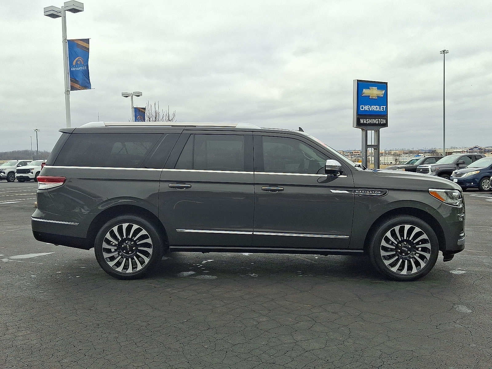 2023 Lincoln Navigator L Black Label