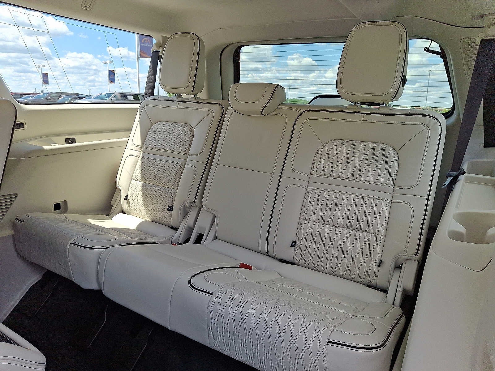 2024 Lincoln Navigator L Black Label