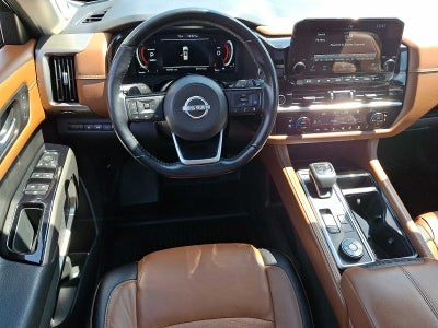 2023 Nissan Pathfinder Platinum