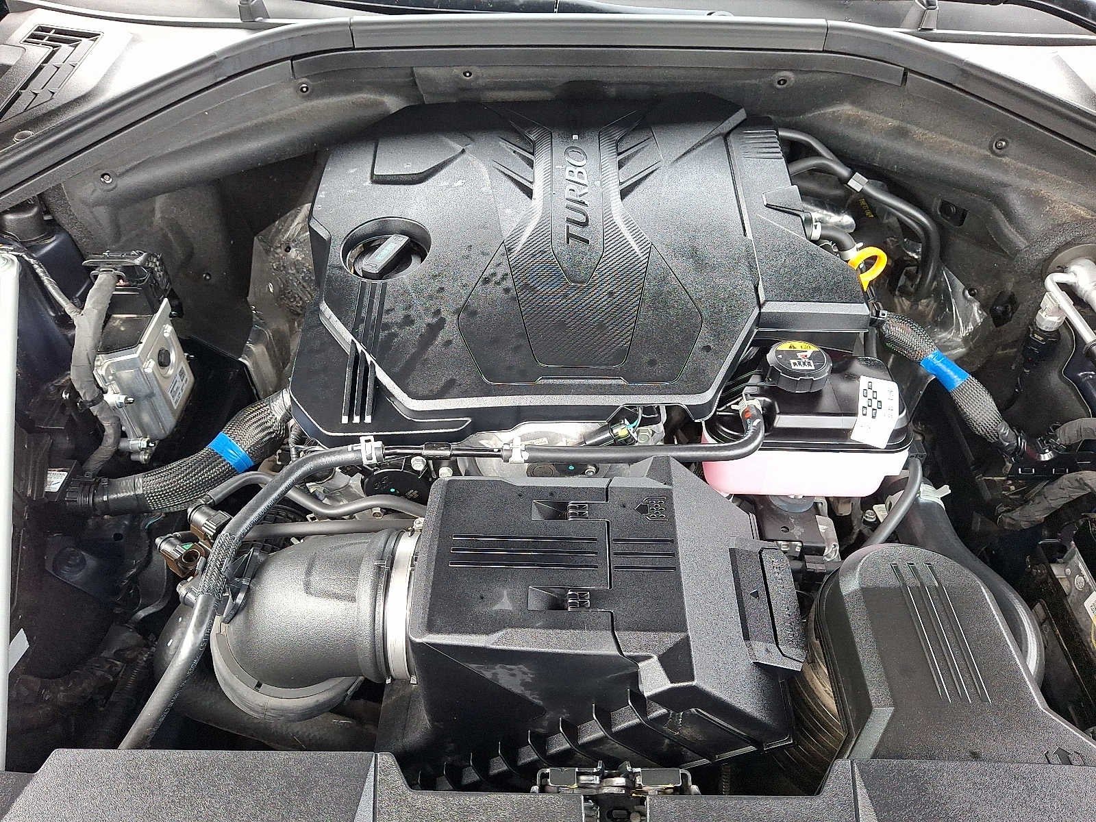 2025 Genesis GV70 2.5T