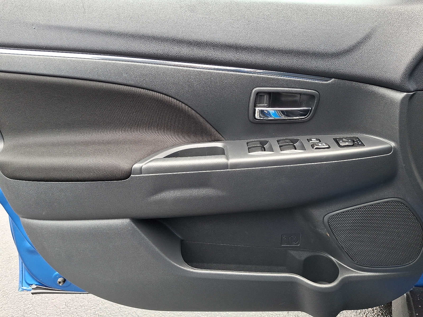 2024 Mitsubishi Outlander Sport S