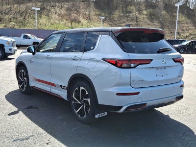 2024 Mitsubishi Outlander Plug-In Hybrid SE