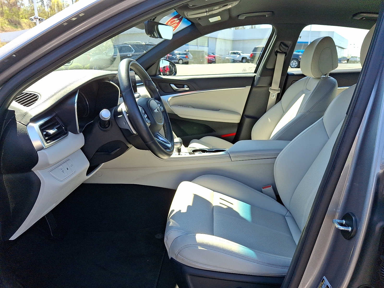 2025 Genesis G70 2.5T