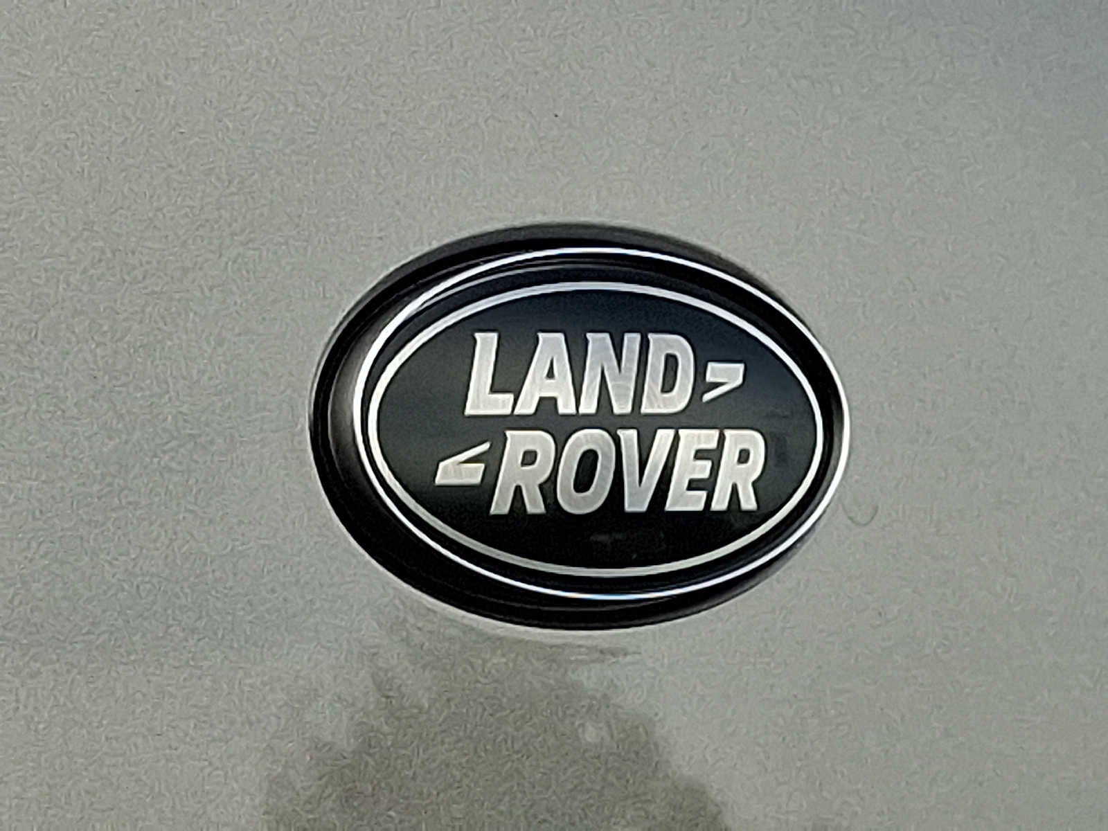 2024 Land Rover Defender X-Dynamic SE