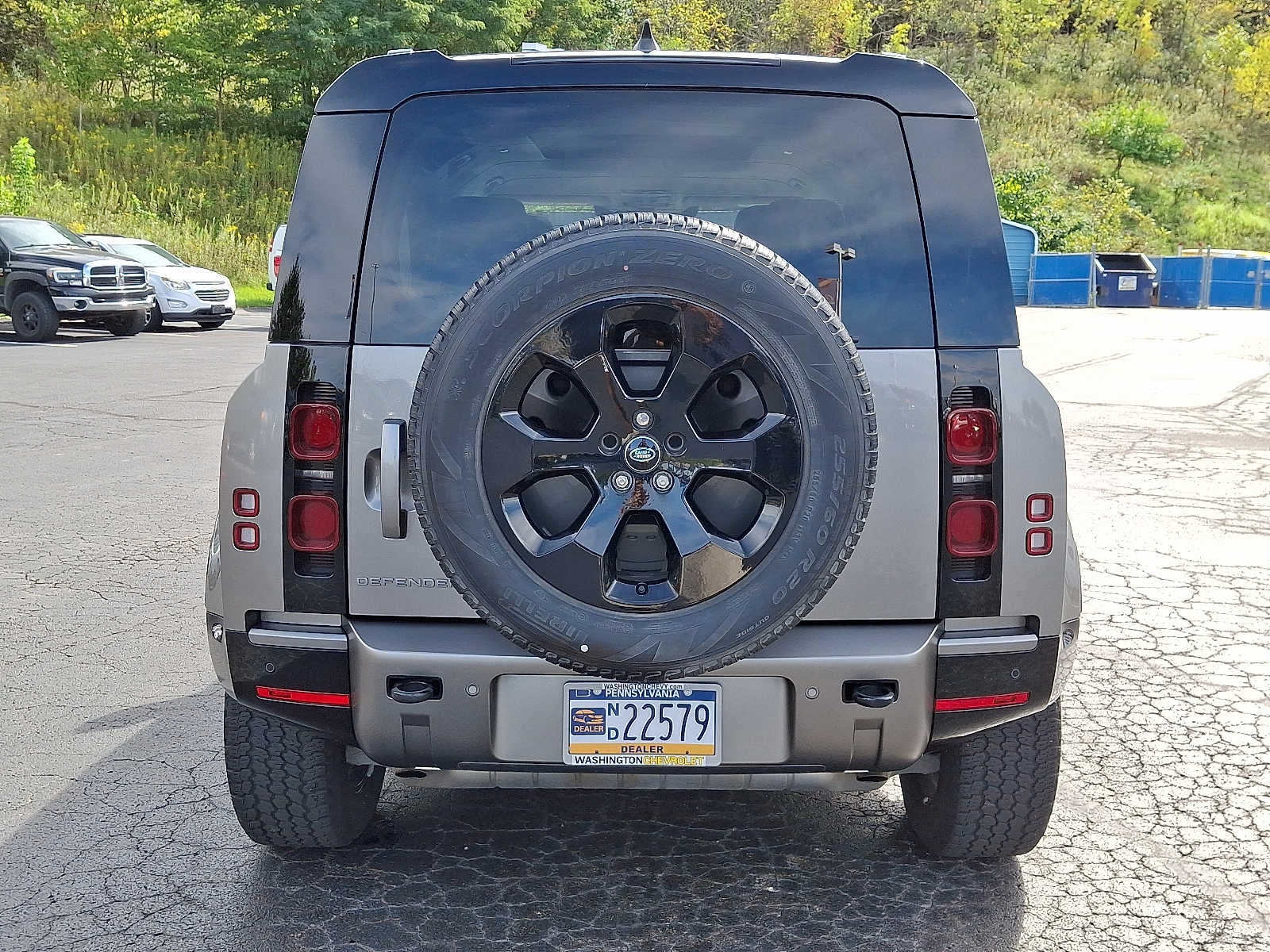 2024 Land Rover Defender X-Dynamic SE