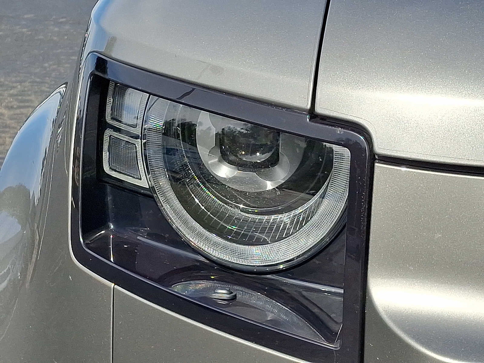 2024 Land Rover Defender X-Dynamic SE