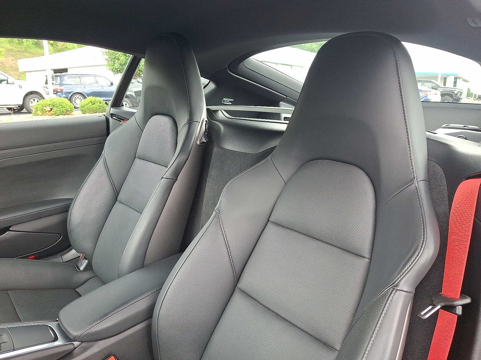 2025 Porsche 718 Cayman S