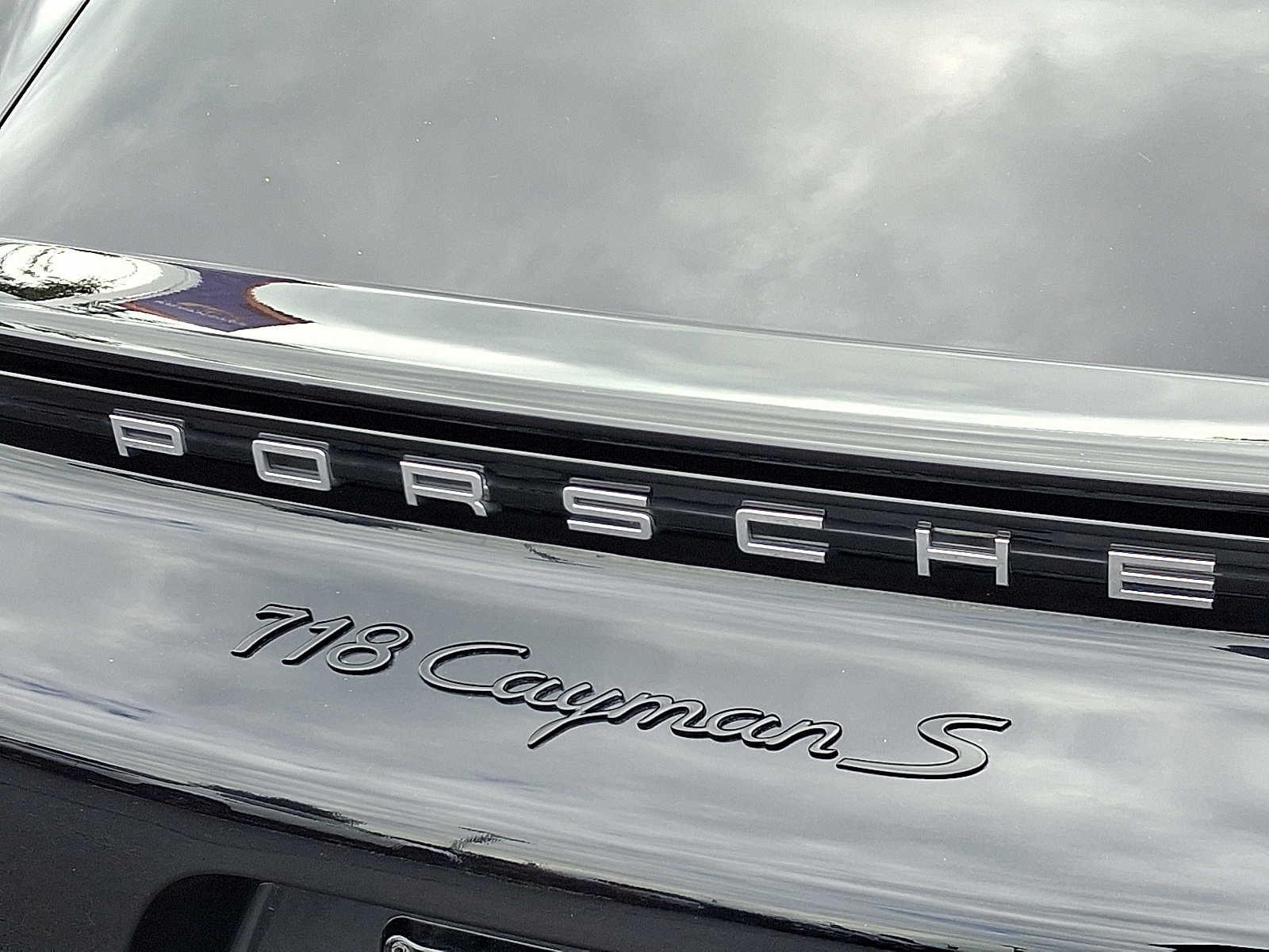 2025 Porsche 718 Cayman S