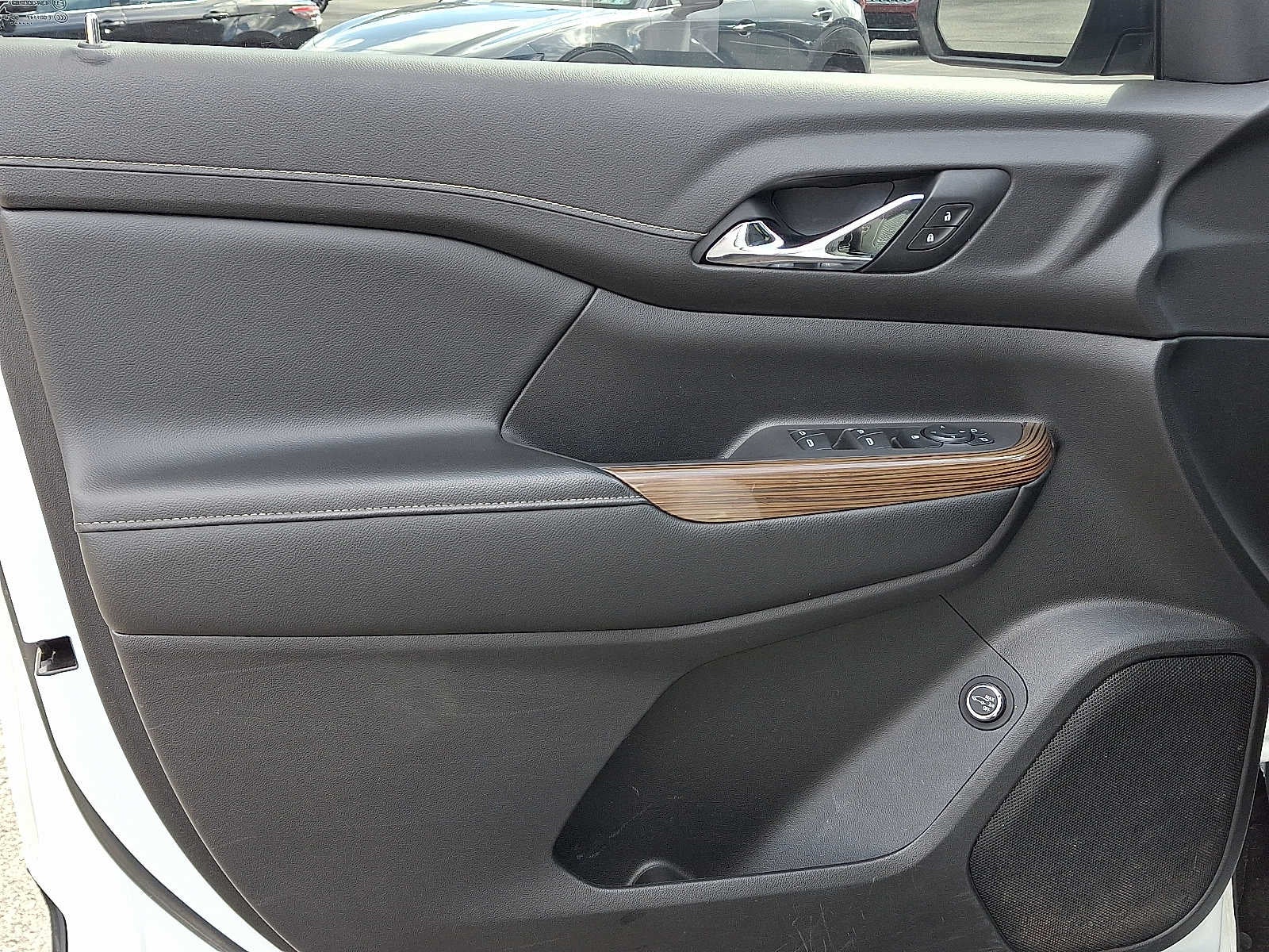 2020 GMC Acadia SLE