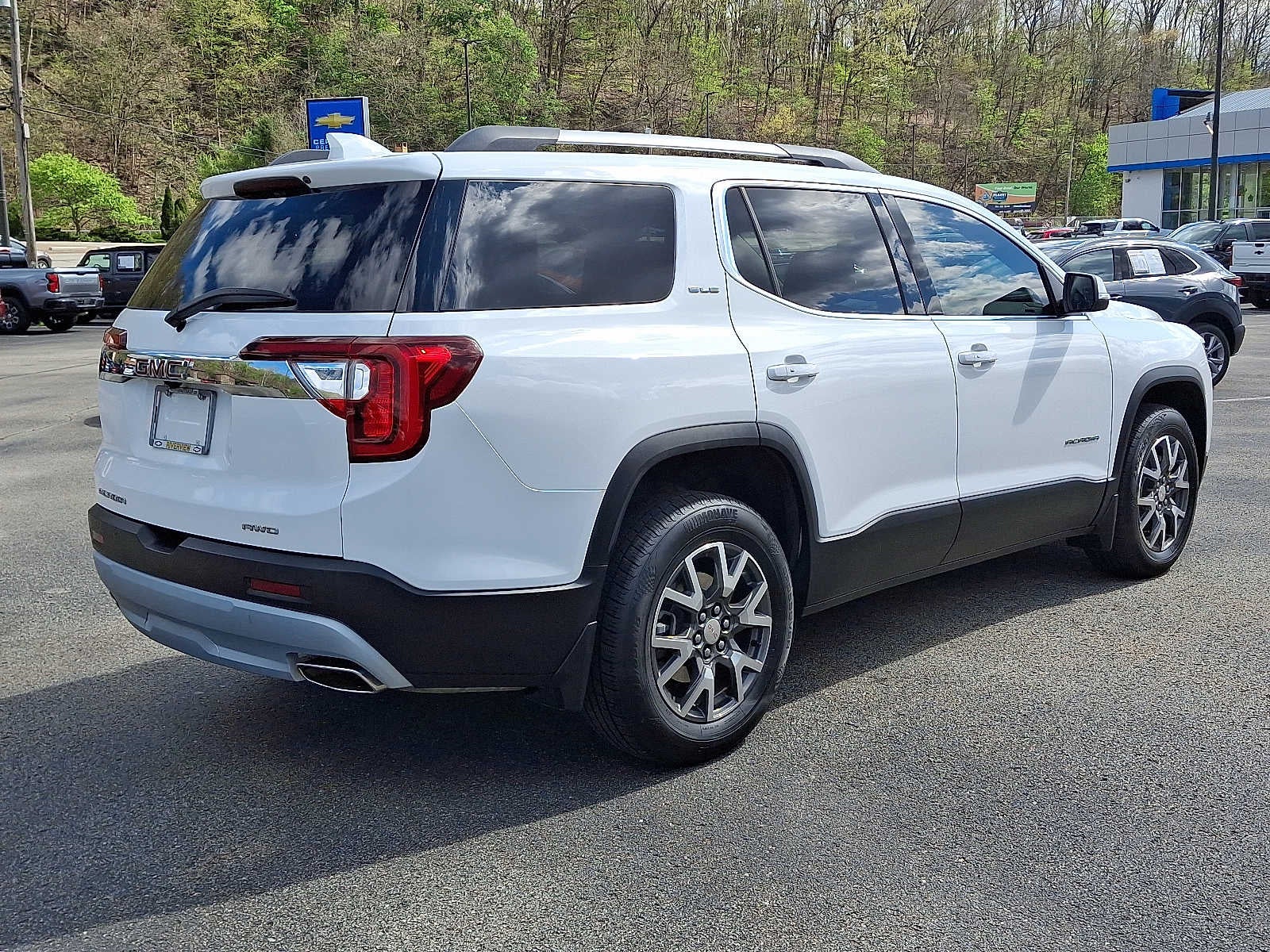 2020 GMC Acadia SLE