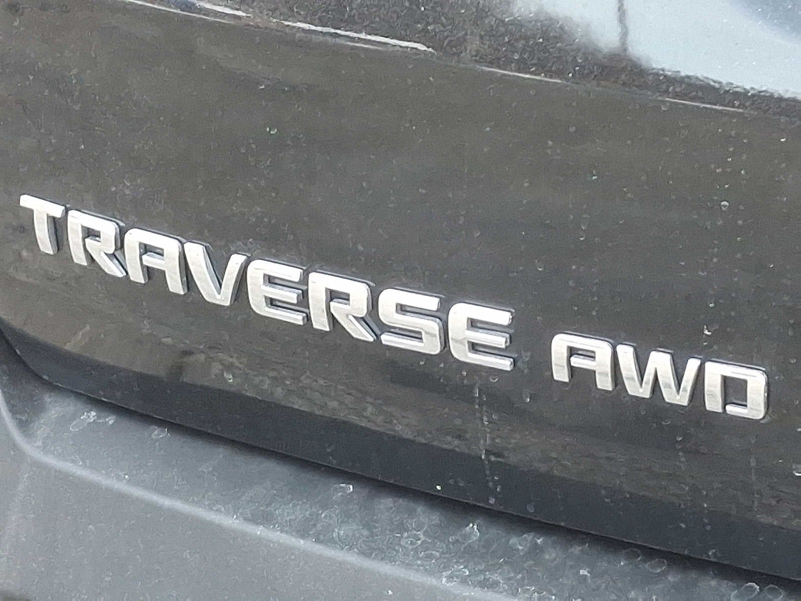 2023 Chevrolet Traverse LT Cloth