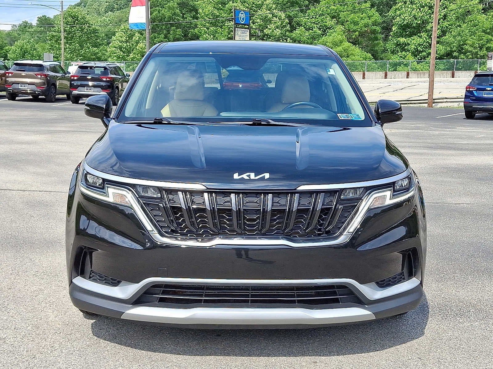 2023 Kia Carnival LX