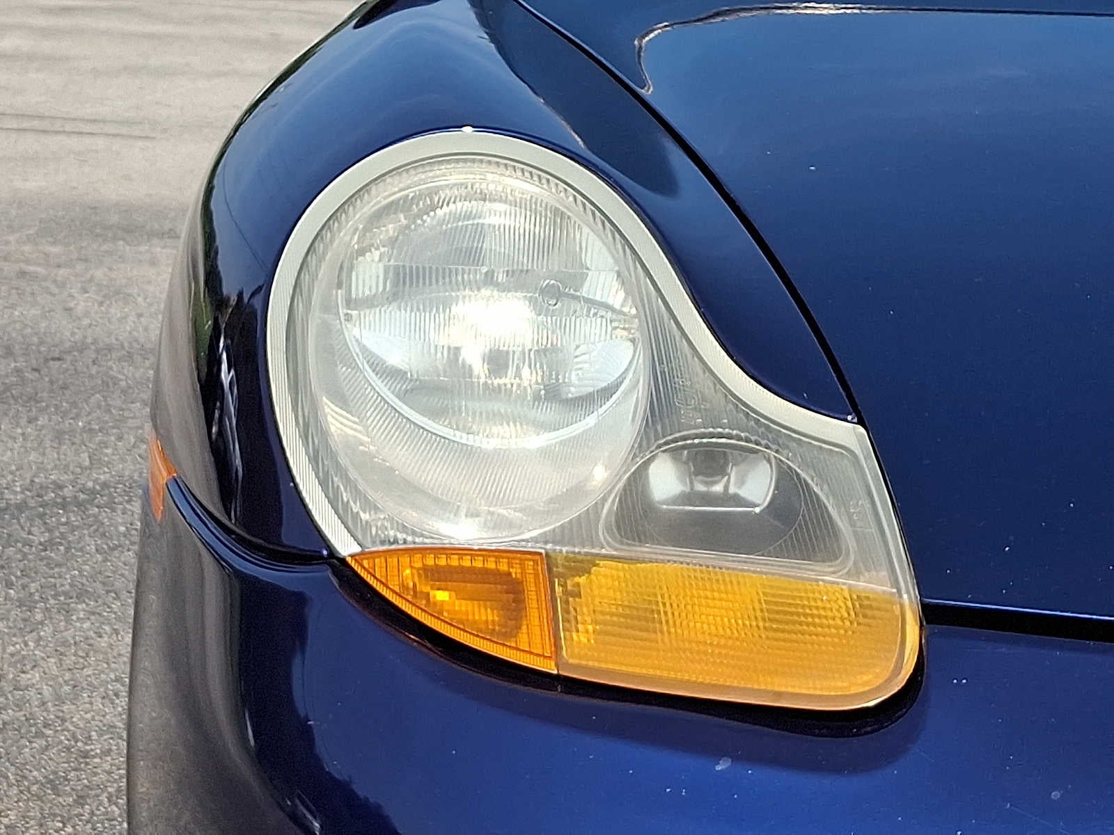 2001 Porsche Boxster Base