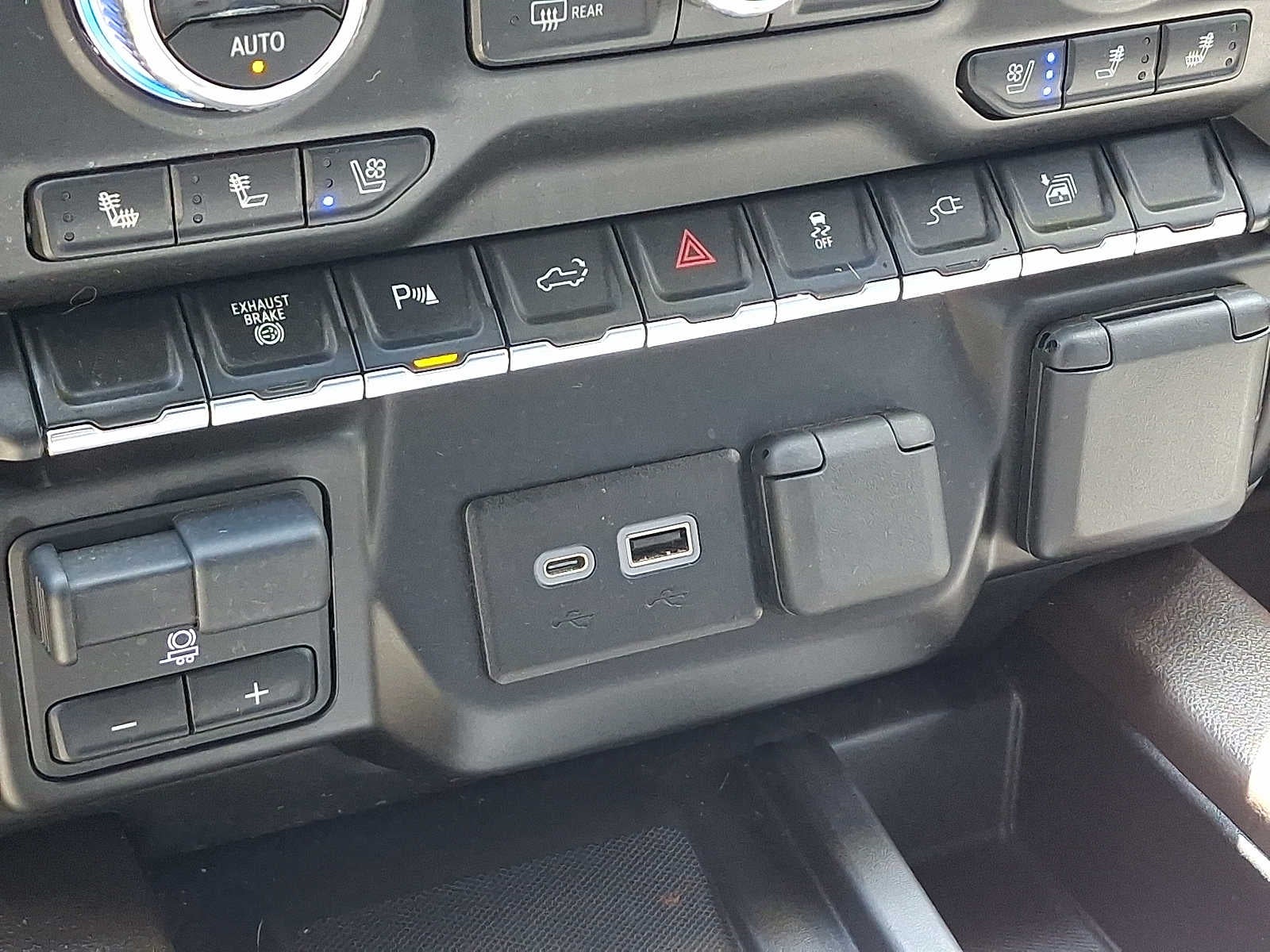 2022 GMC Sierra 3500 HD SLT
