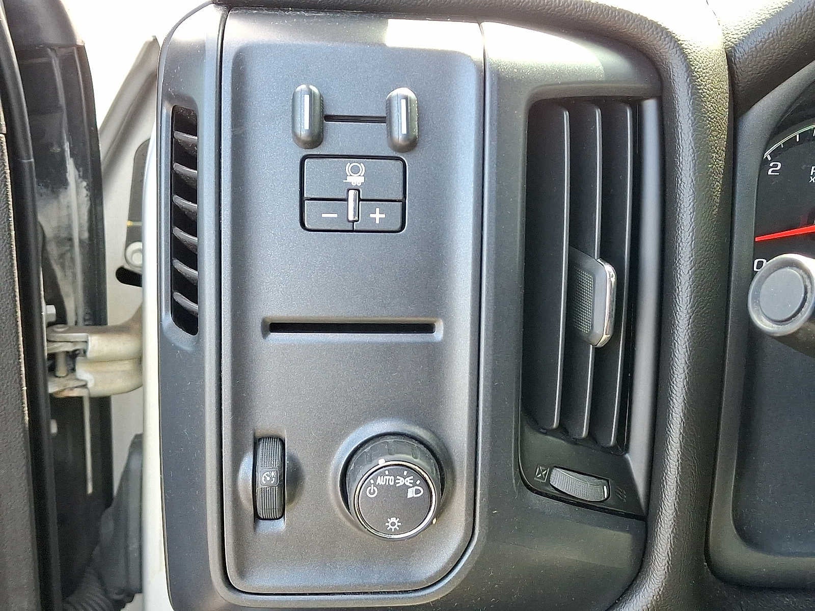 2018 GMC Sierra 1500 4WD Double Cab 143.5"