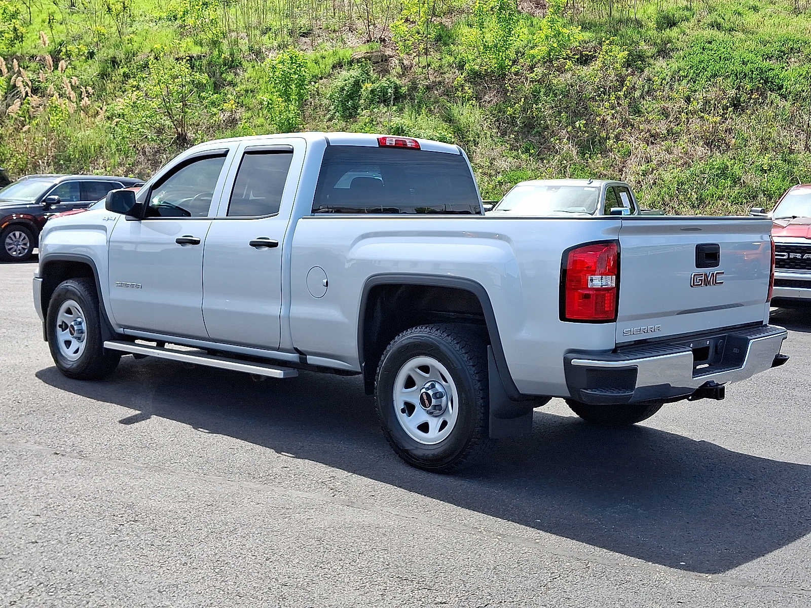 2018 GMC Sierra 1500 4WD Double Cab 143.5"