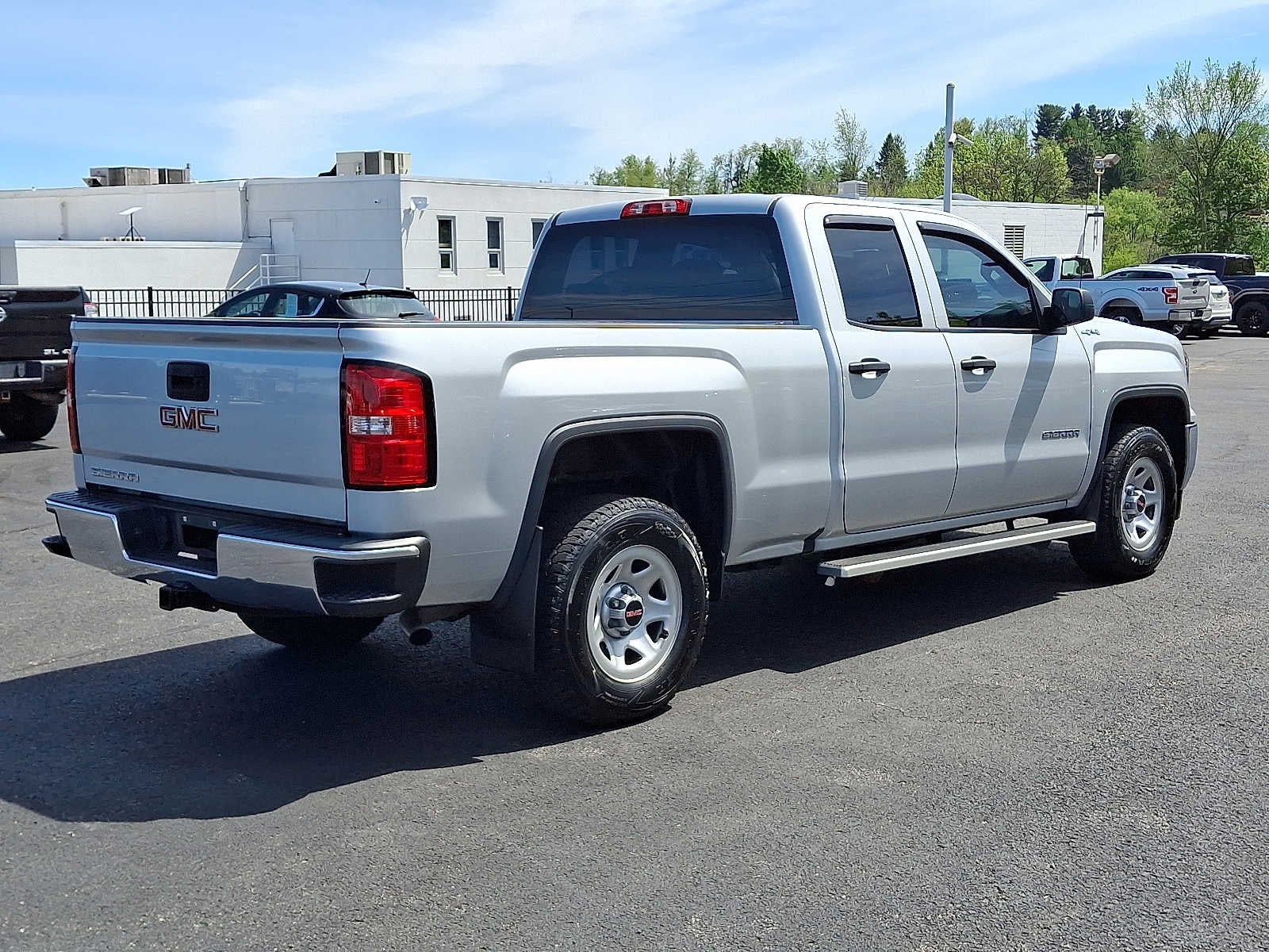 2018 GMC Sierra 1500 4WD Double Cab 143.5"