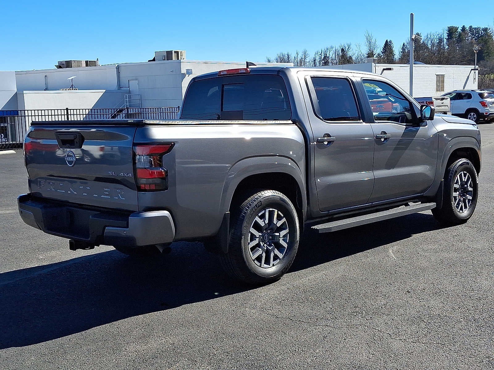 2025 Nissan Frontier SL