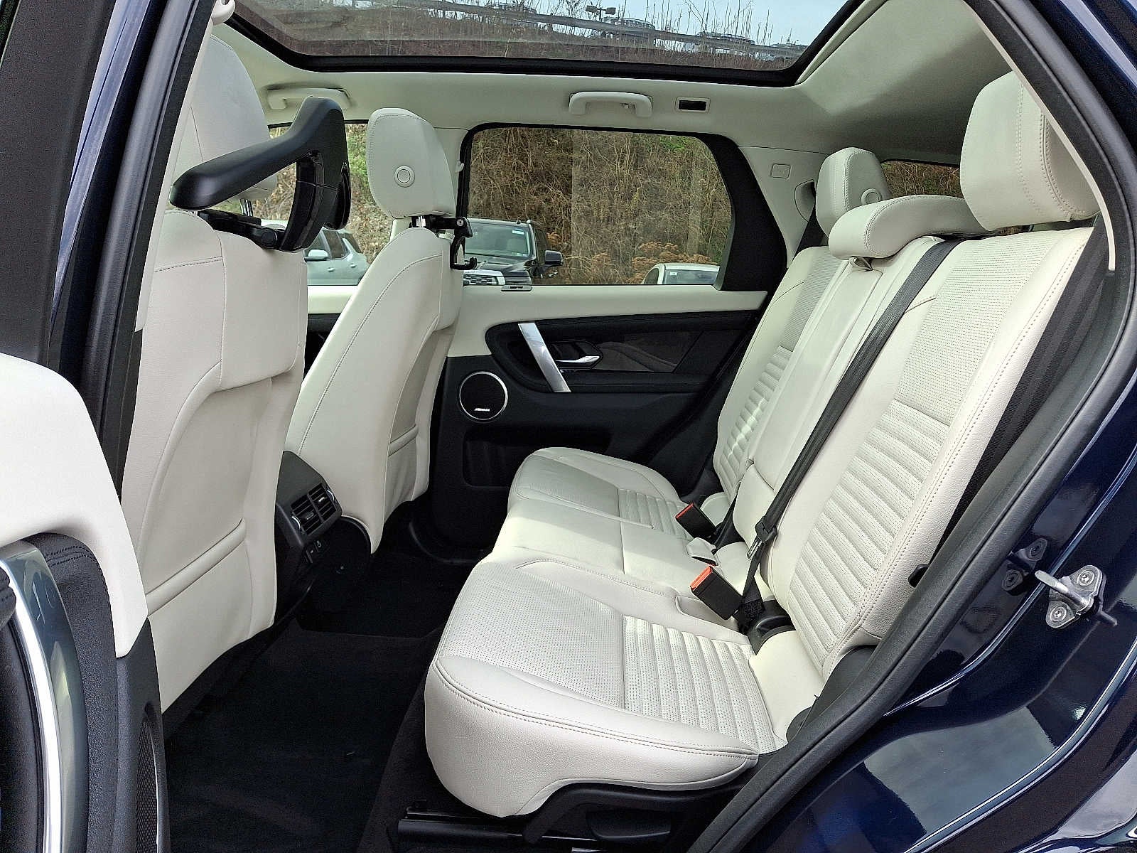 2023 Land Rover Discovery Sport SE