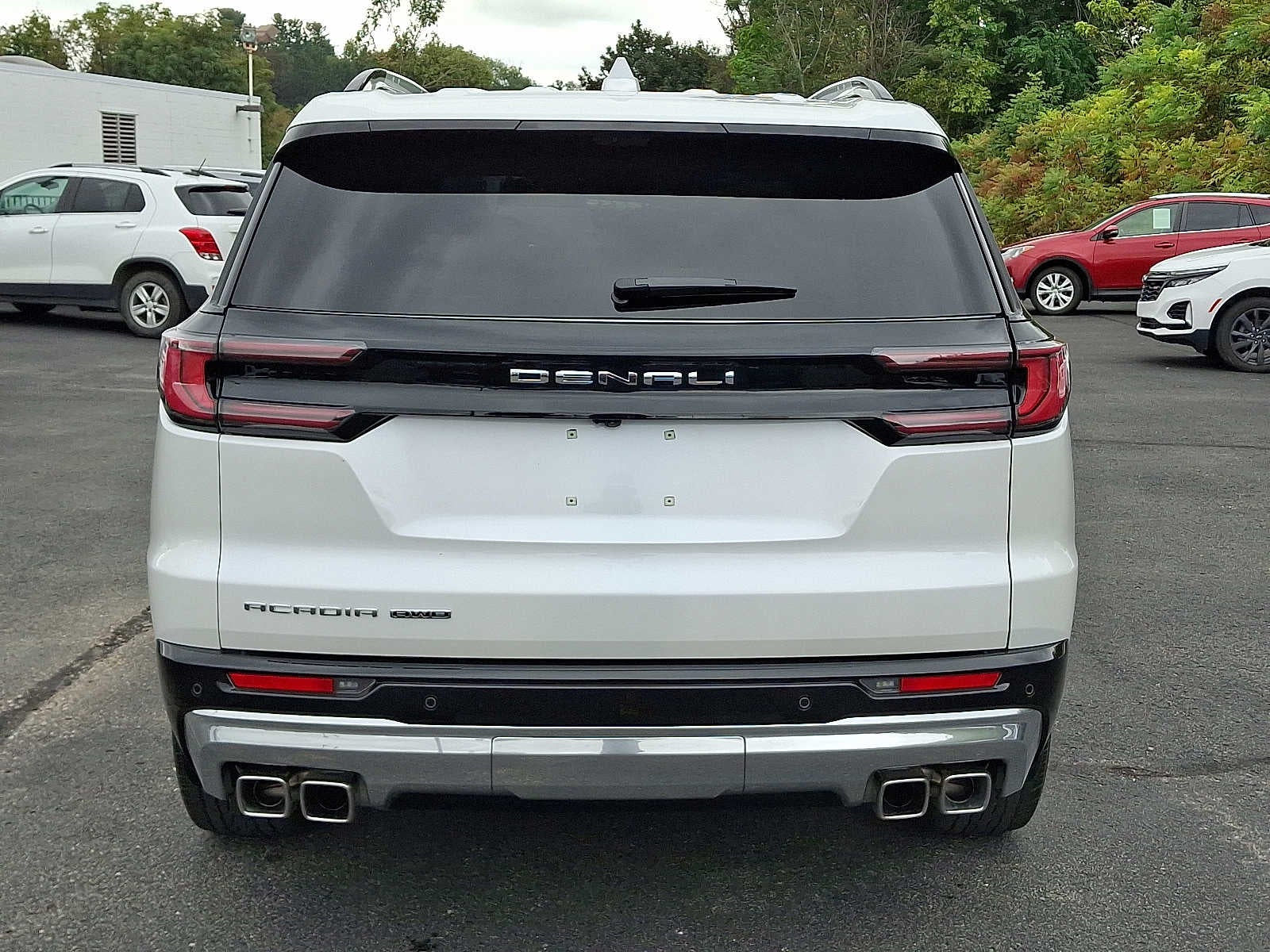 2025 GMC Acadia Denali