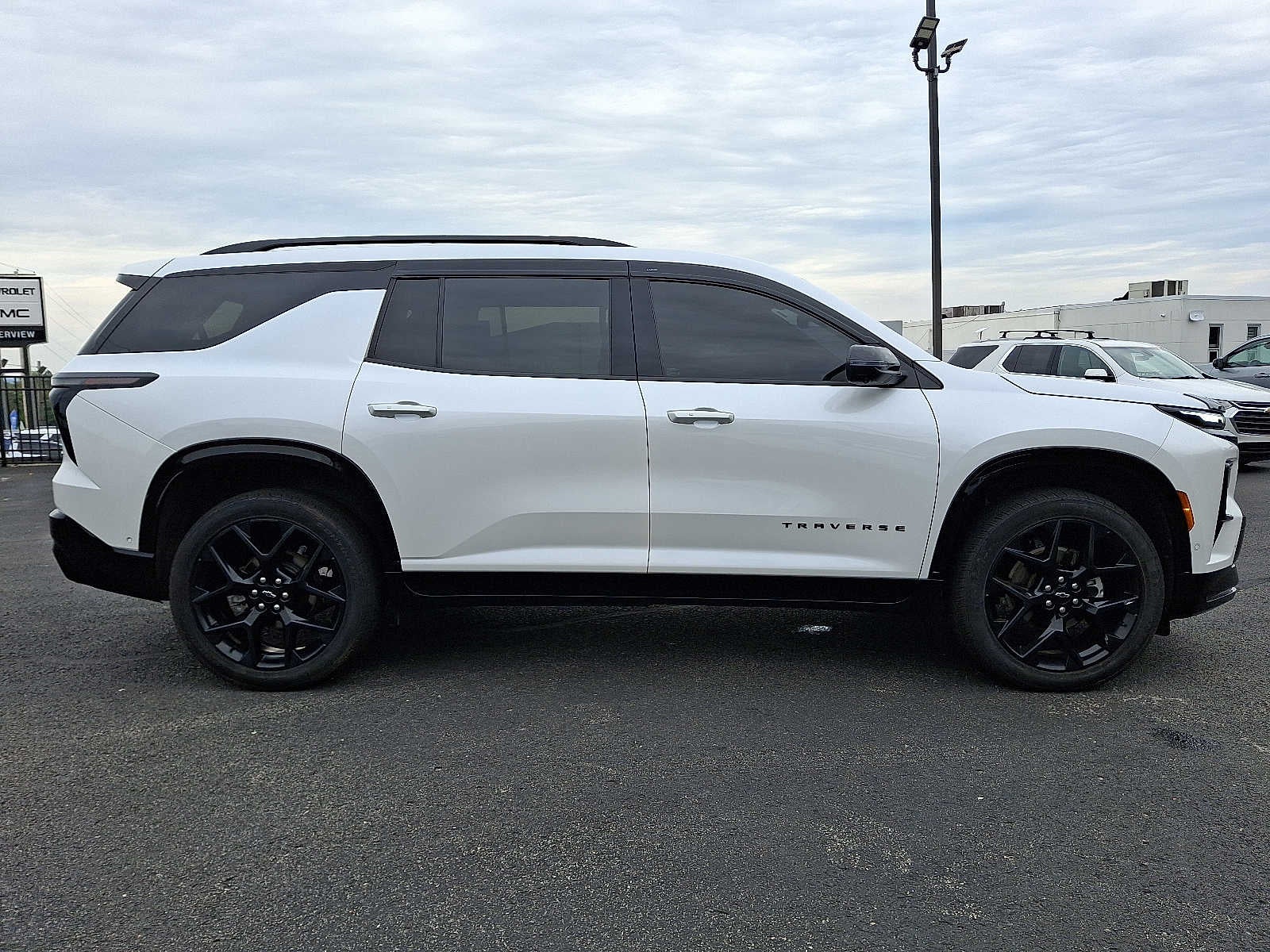 2024 Chevrolet Traverse RS