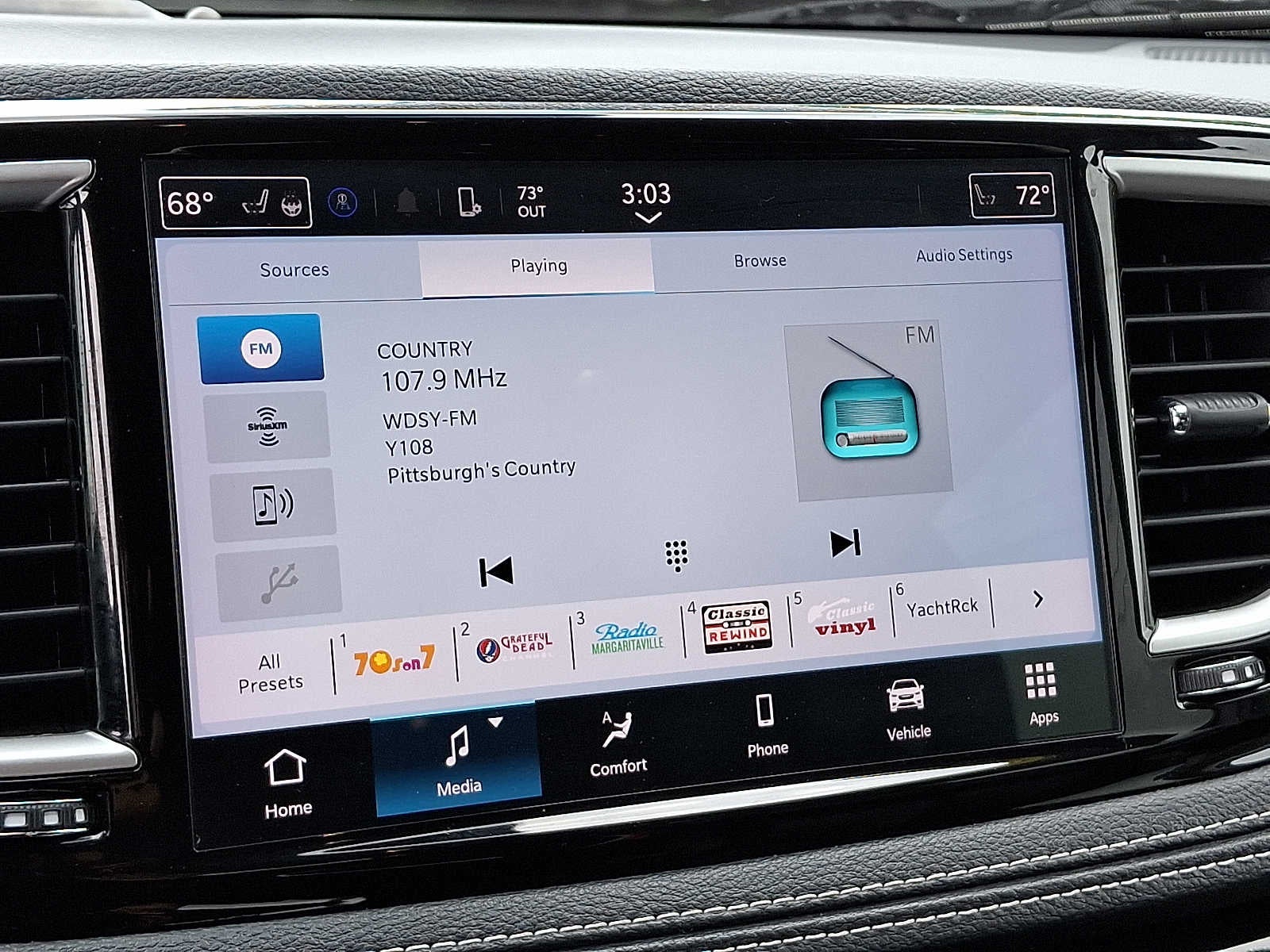 2023 Chrysler Pacifica Hybrid Touring L