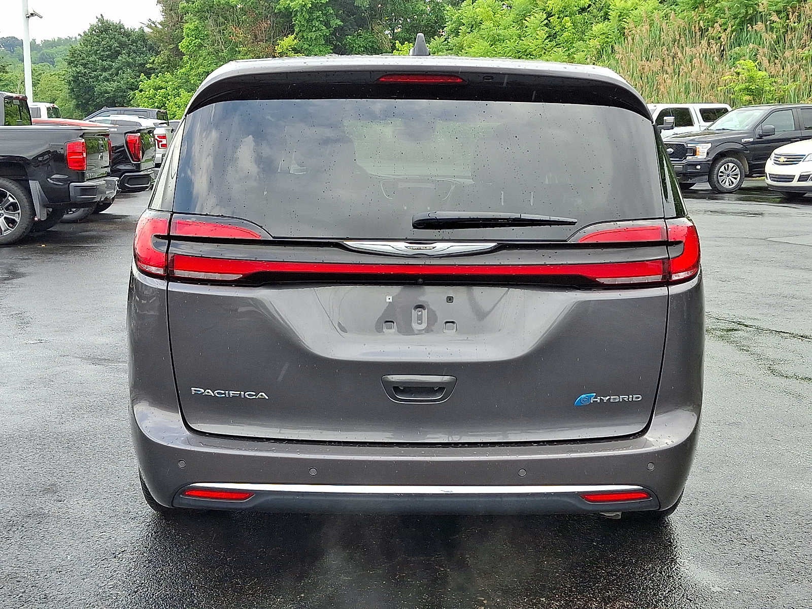 2023 Chrysler Pacifica Hybrid Touring L